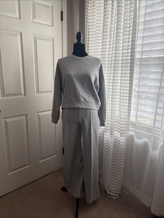 Scoop Pants - Cozy Wide-Leg sweat shirt and pants set in Light Gray